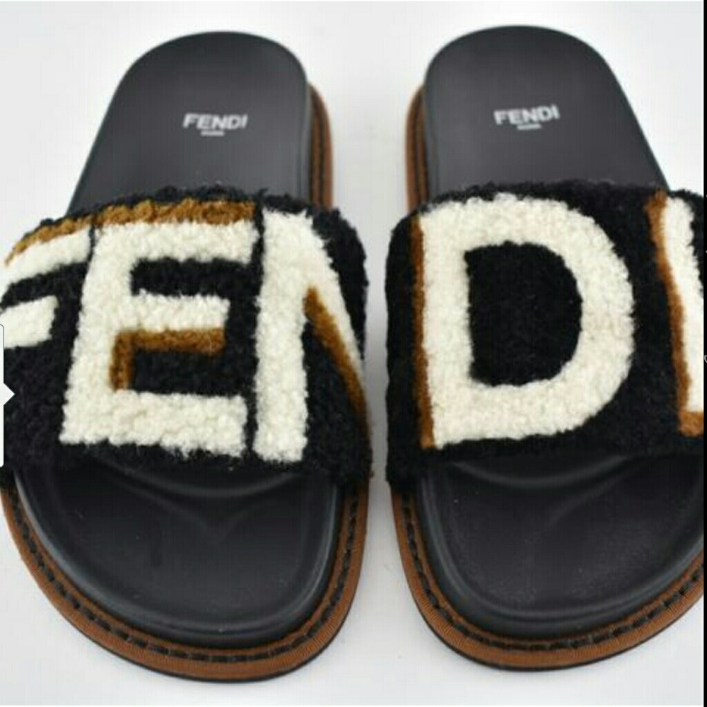 Fendi Slides **🙉(SOLD)***